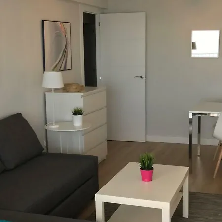 شقة Campello